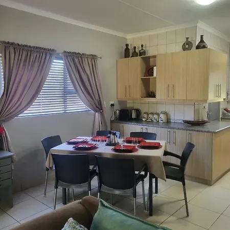 Tranquility Appartement Bloemfontein Buitenkant foto